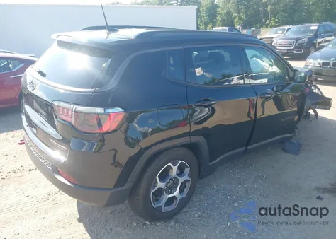 2022 Jeep Compass Trailhawk 4X4 z USA, uszkodzony, nr VIN 3C4NJDDB9NT186170